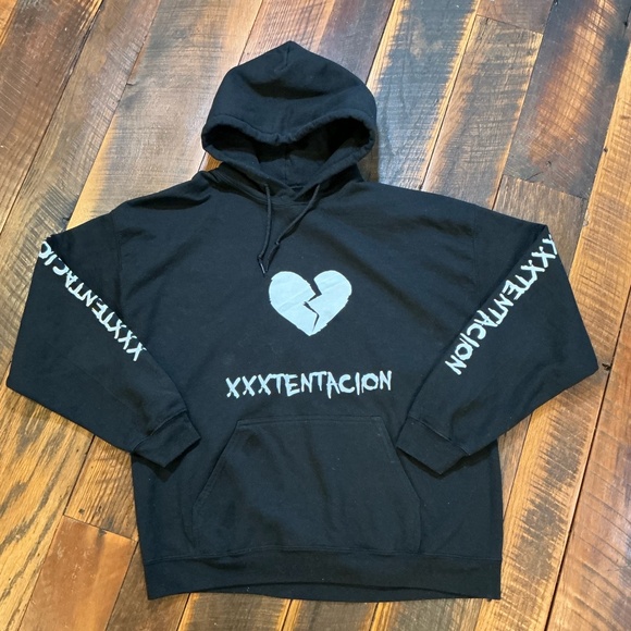 XXXTentacion Broken Heart Black Graphic Hoodie – Size XL - Picture 2 of 9